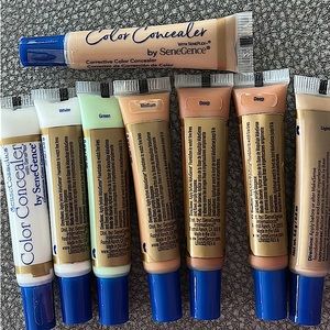 SeneGence Color correcting concealer. Light, medium, dark, green and white.